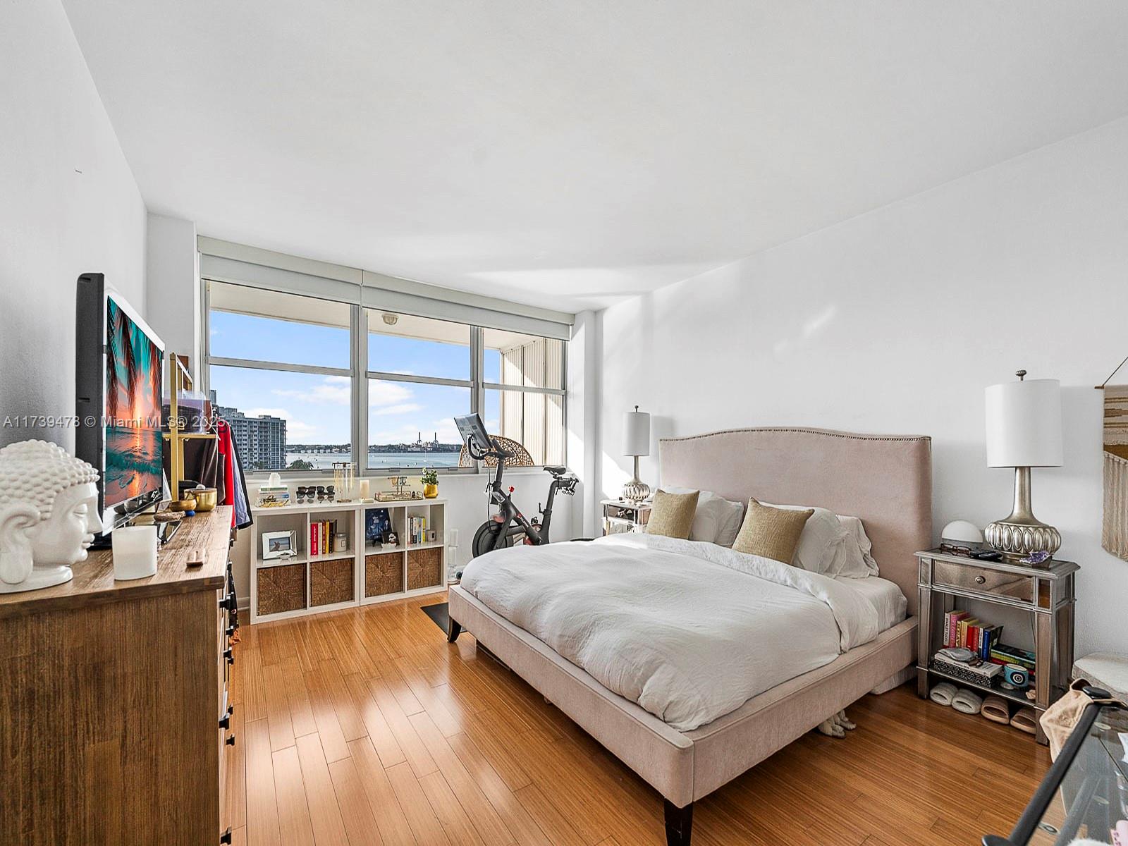 20 Island Ave # 910