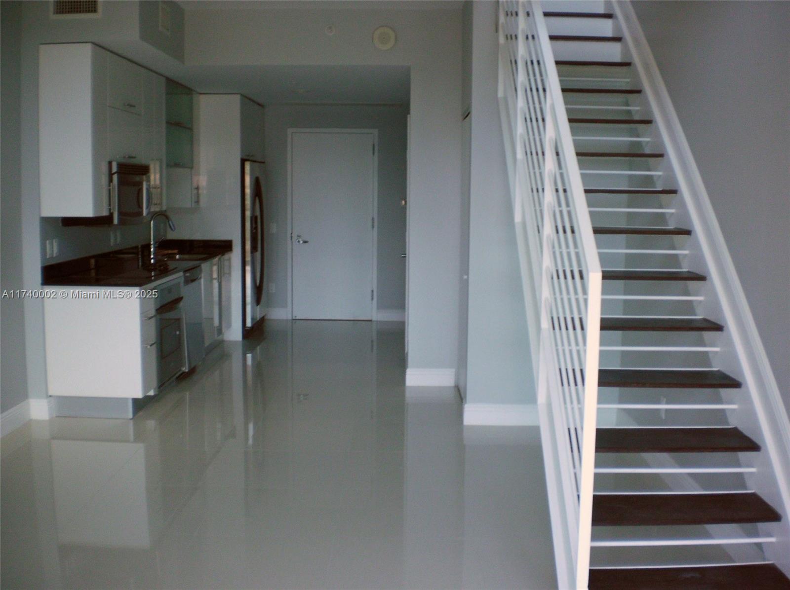 60 SW 13th St # 2414