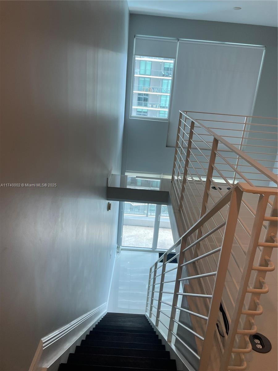 60 SW 13th St # 2414