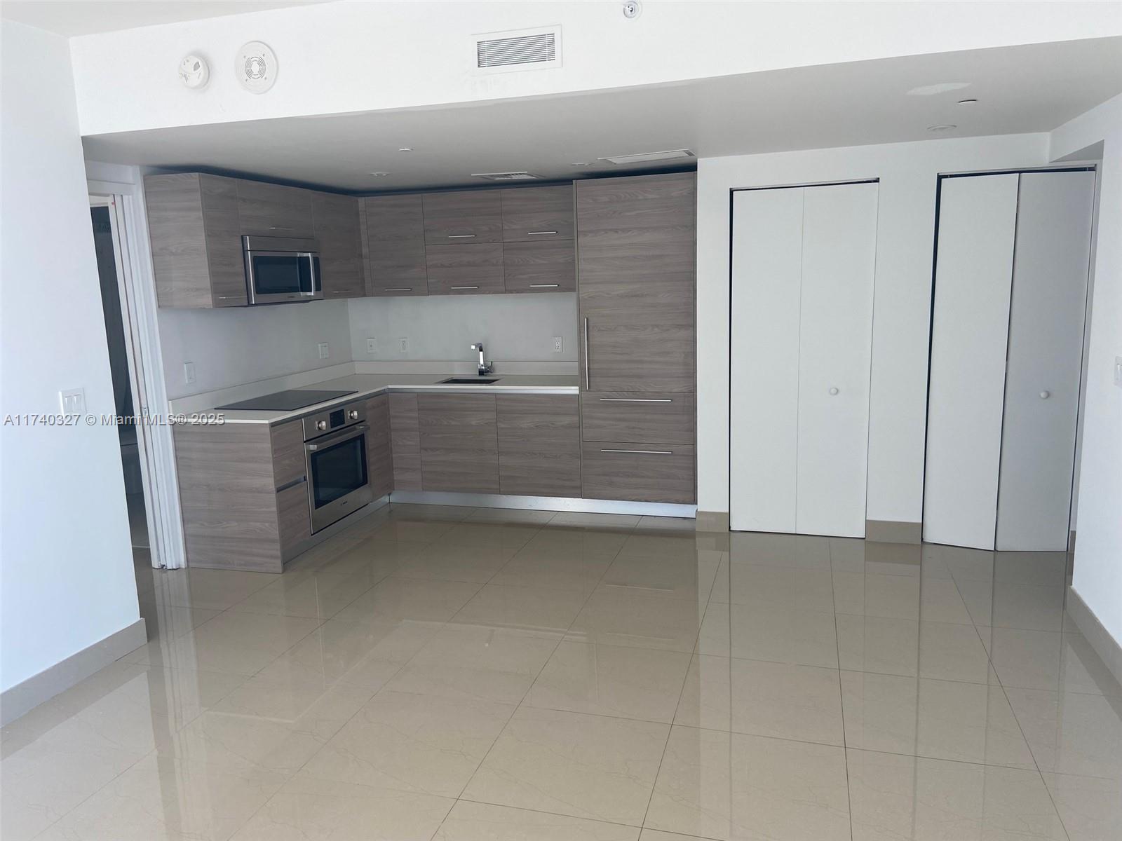 1300 S Miami Ave Unit: 2207