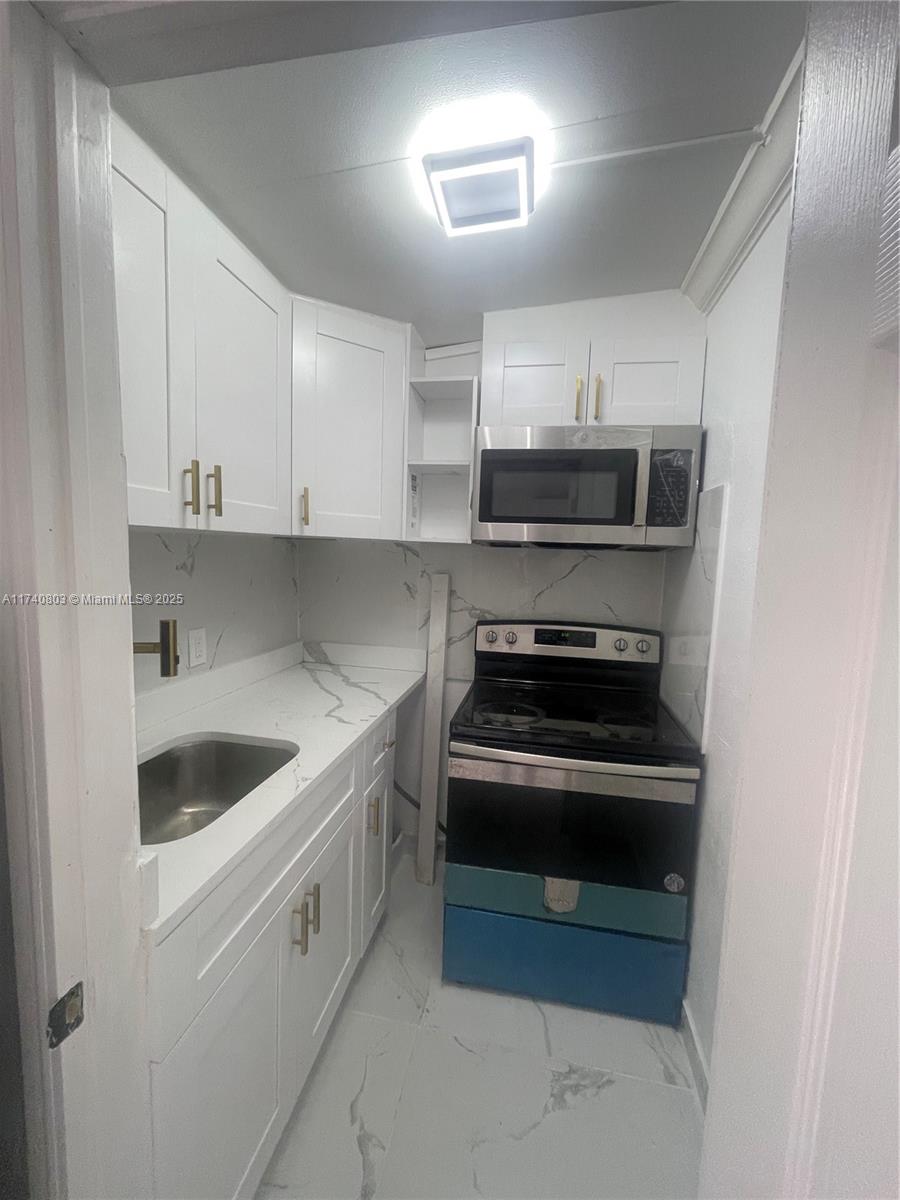 730 NW 177th Ter