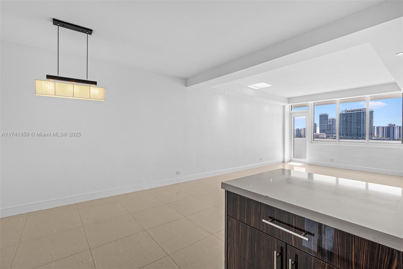 7441 Wayne Ave # 10K