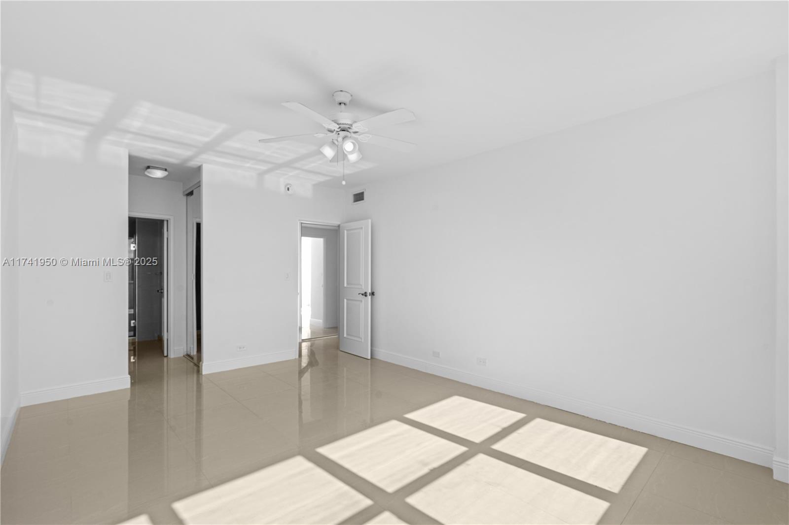 7441 Wayne Ave # 10K