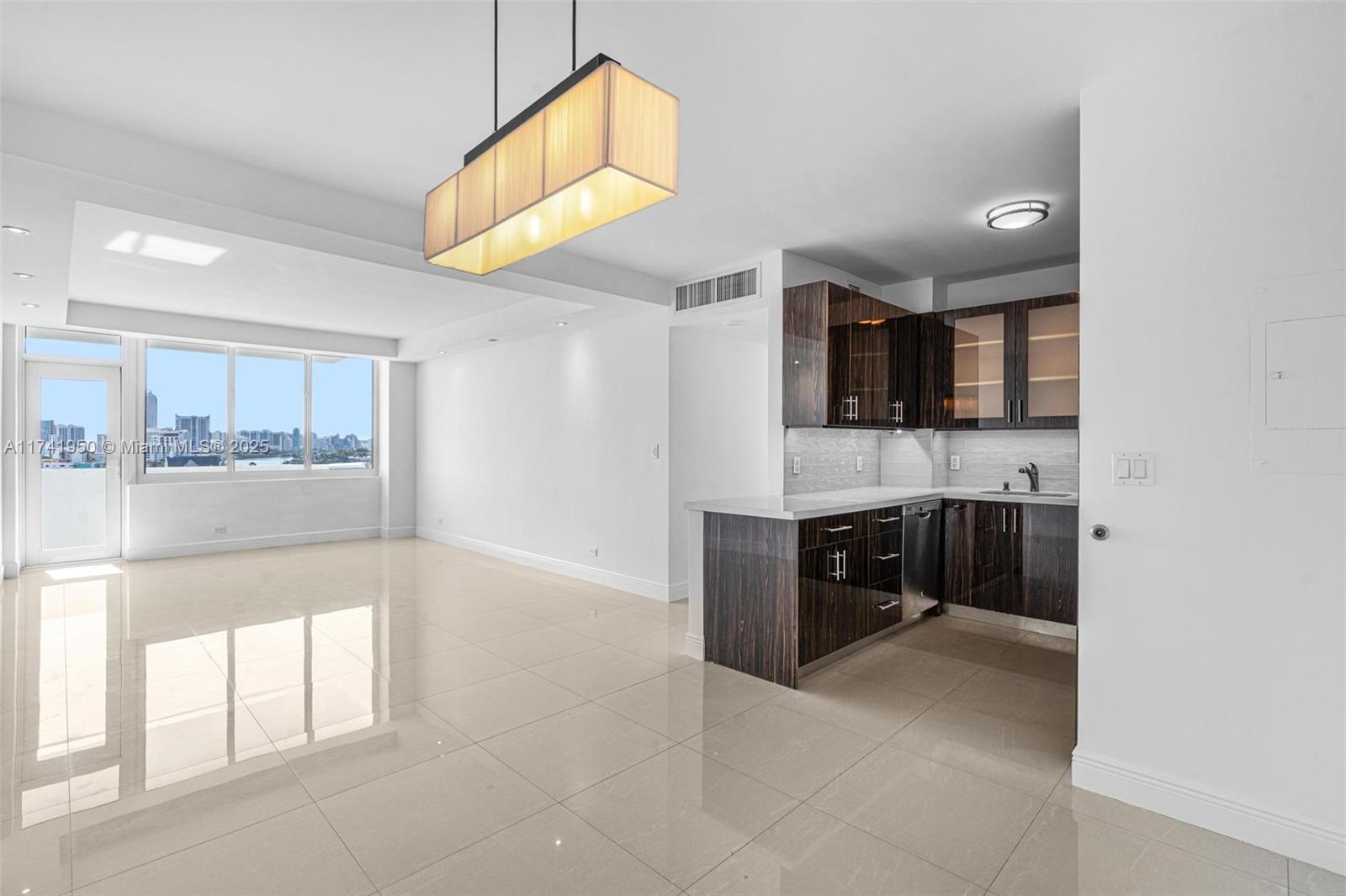 7441 Wayne Ave # 10K