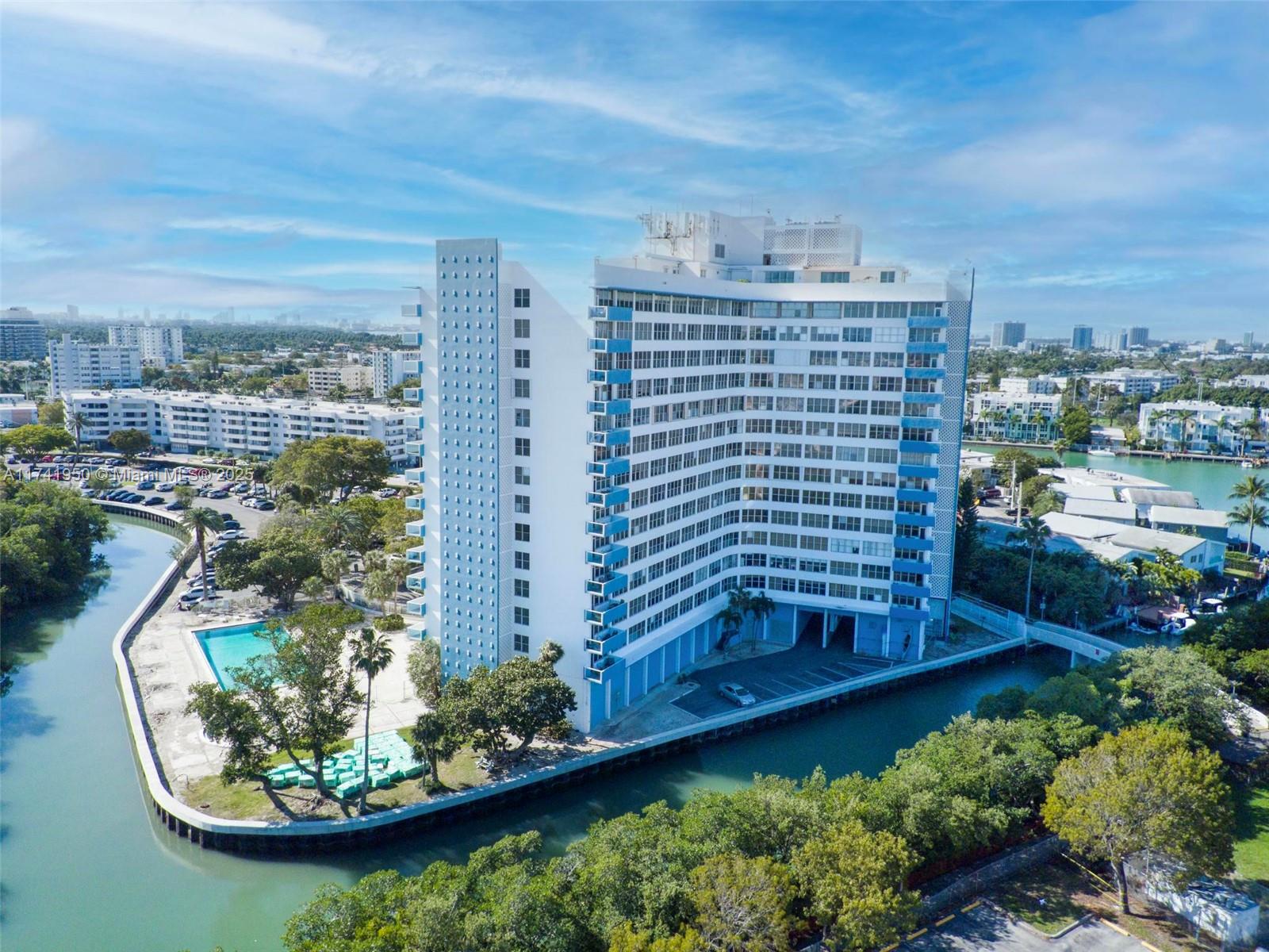 7441 Wayne Ave # 10K