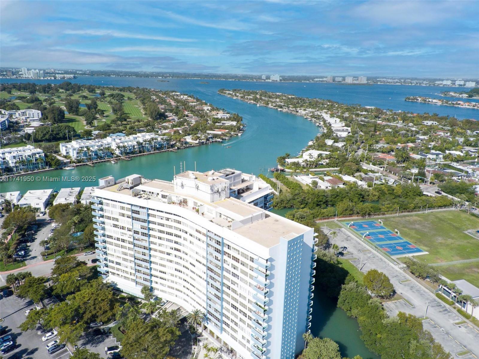 7441 Wayne Ave # 10K