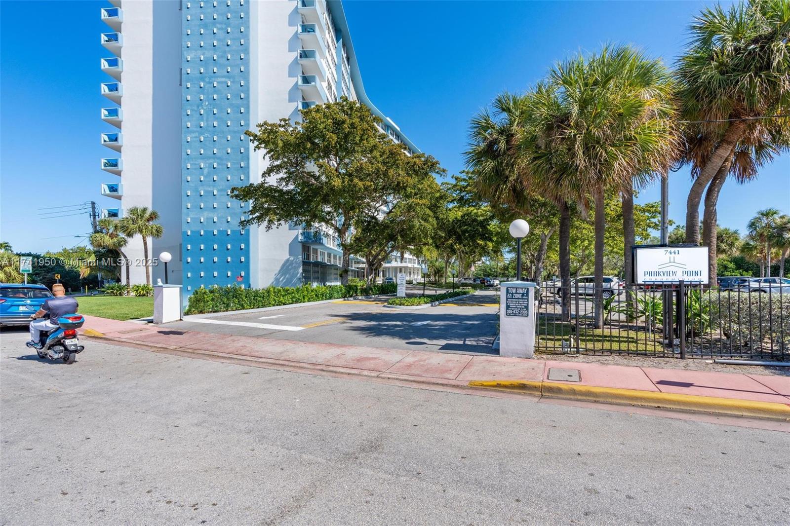 7441 Wayne Ave # 10K