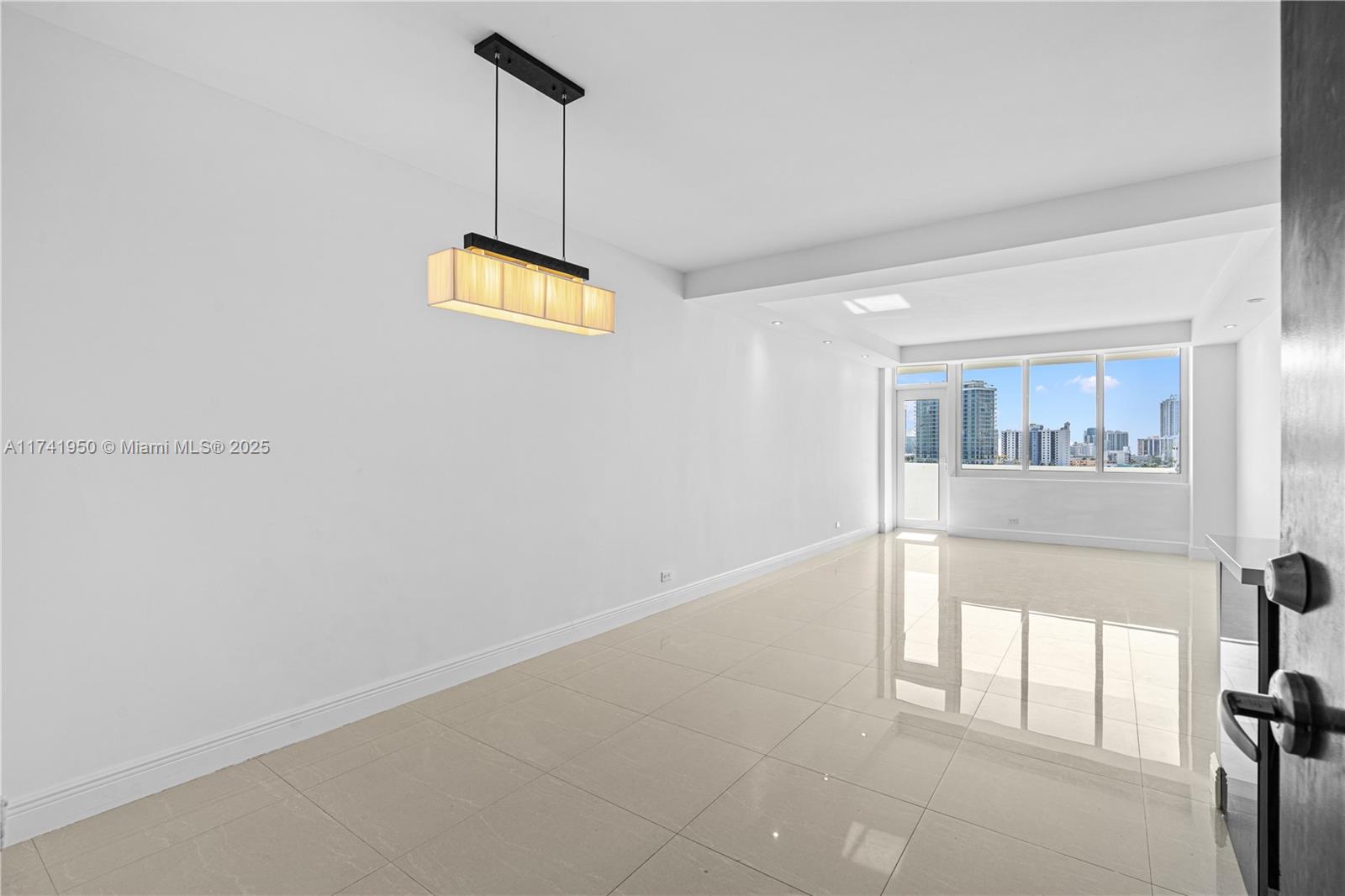 7441 Wayne Ave # 10K