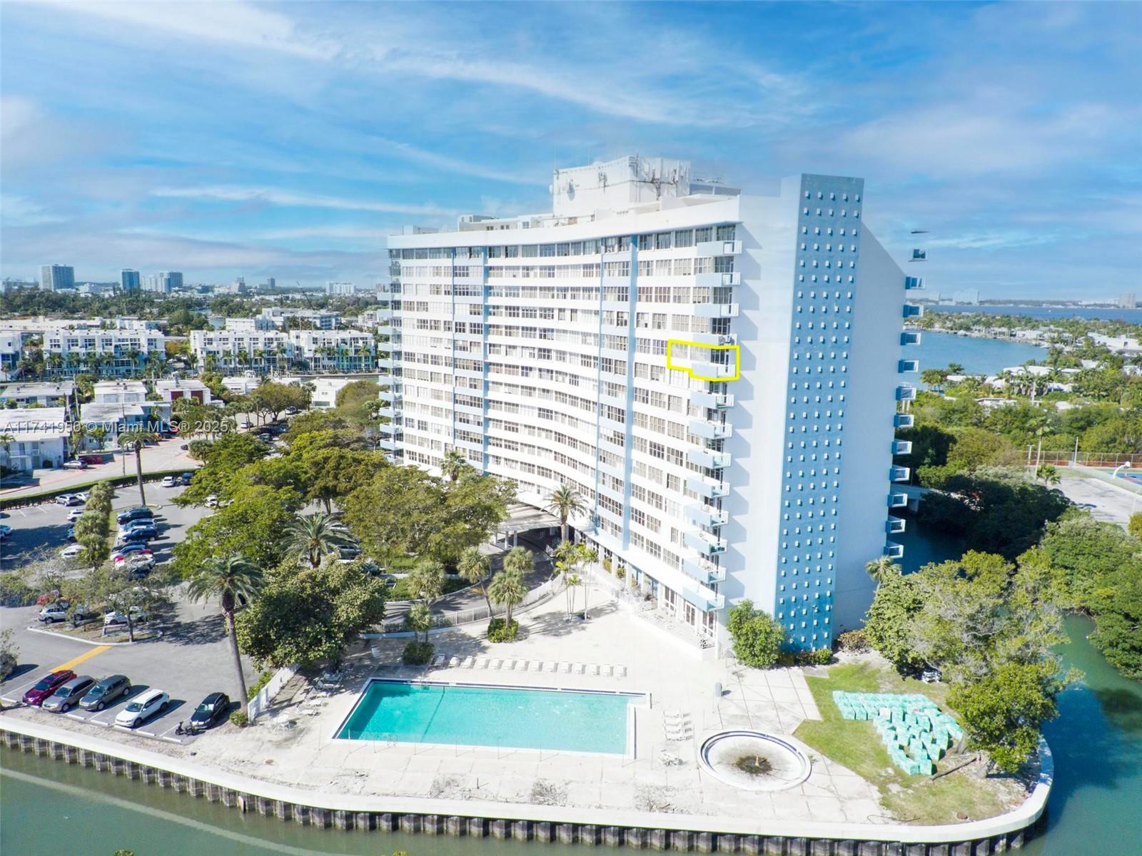 7441 Wayne Ave # 10K