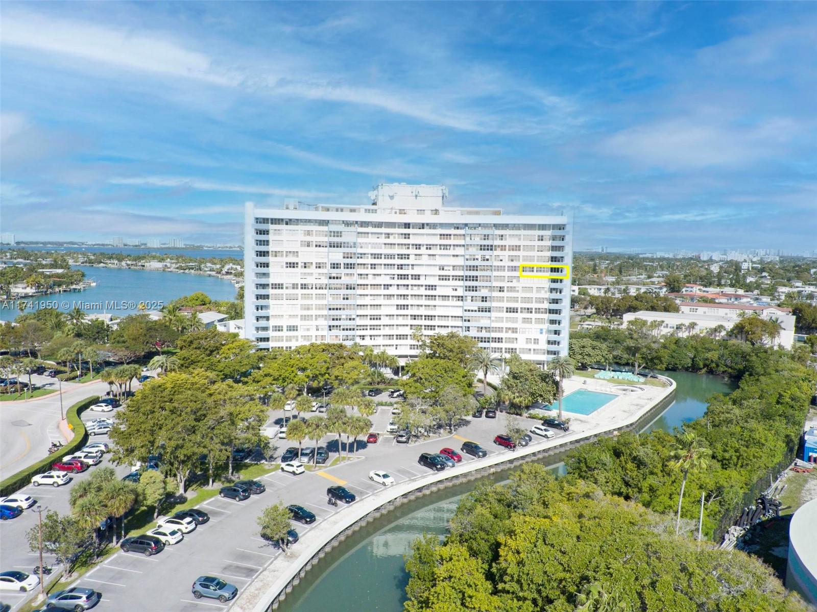 7441 Wayne Ave # 10K