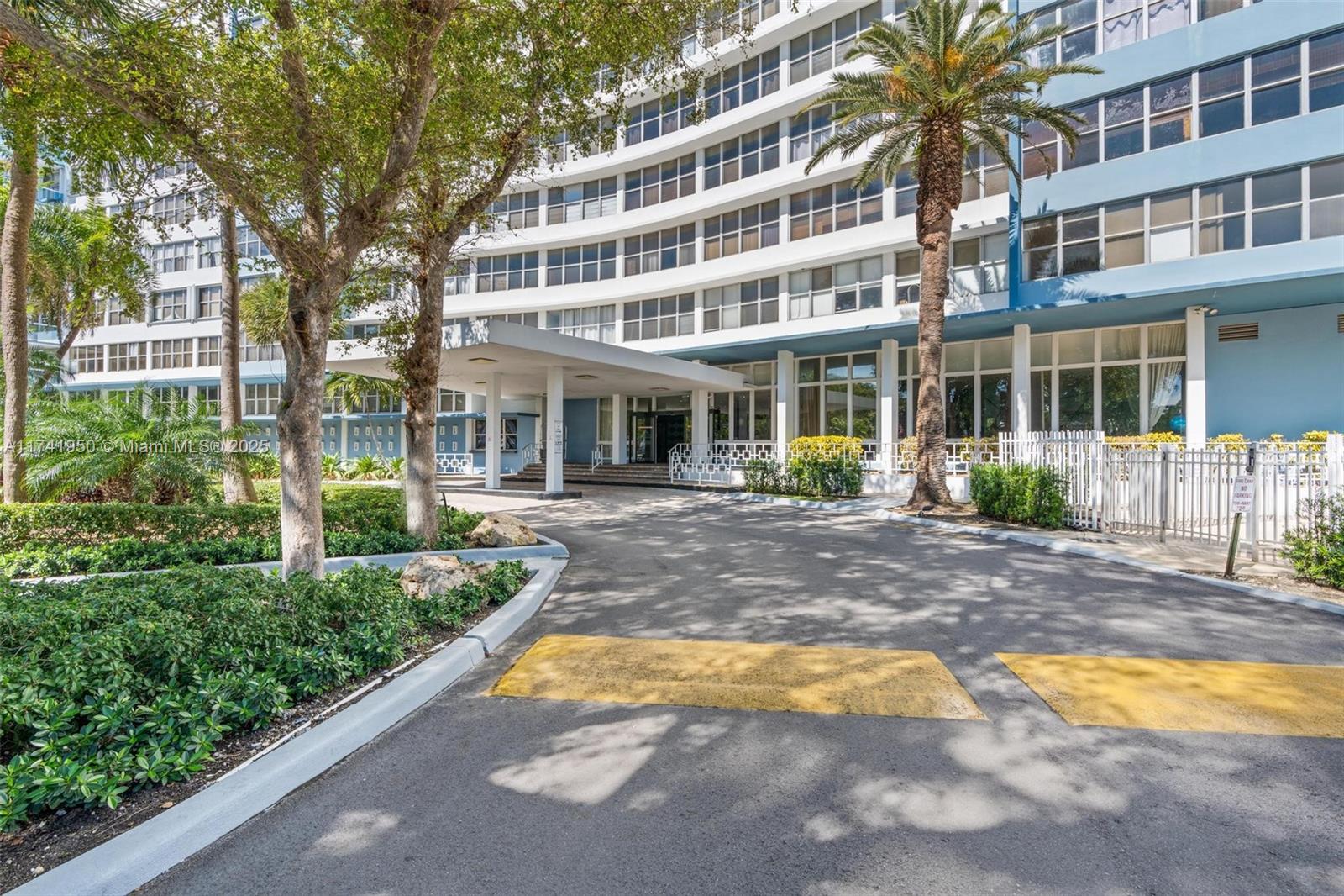 7441 Wayne Ave # 10K