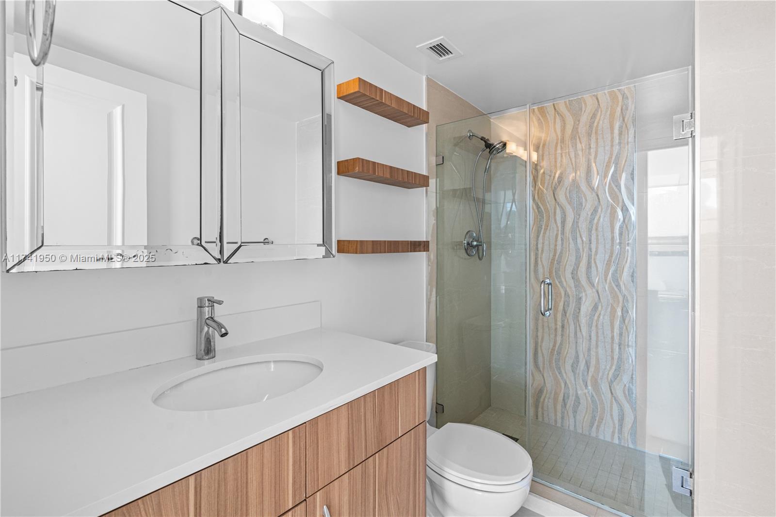 7441 Wayne Ave # 10K