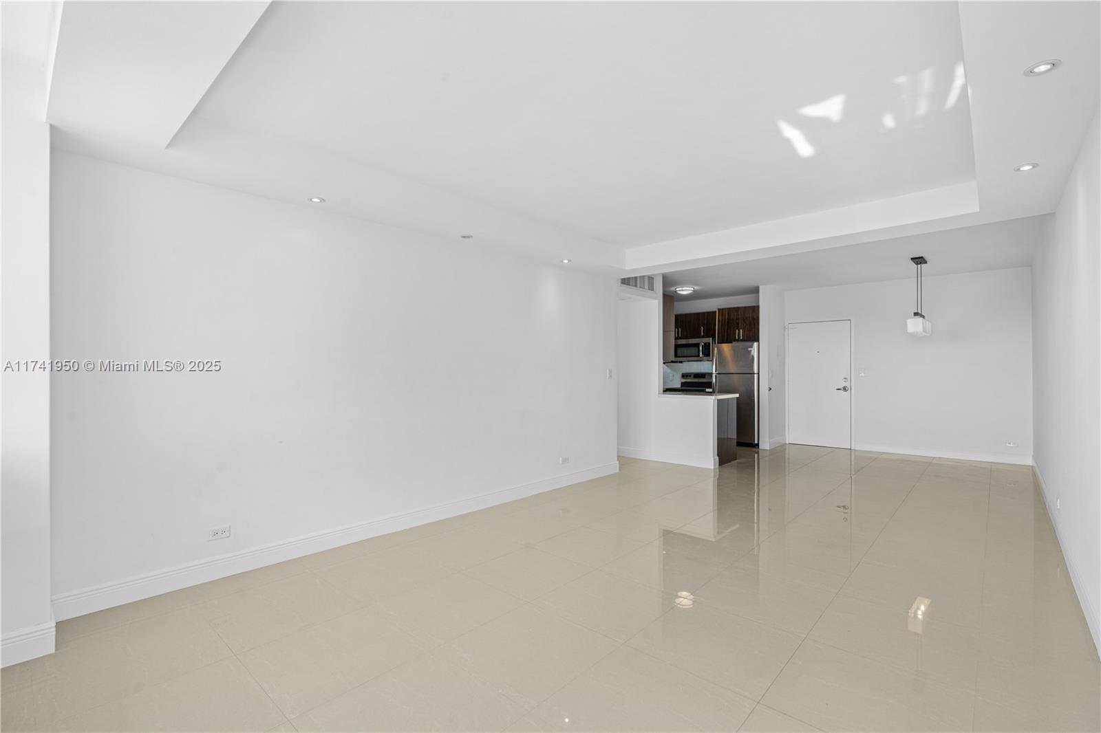 7441 Wayne Ave # 10K