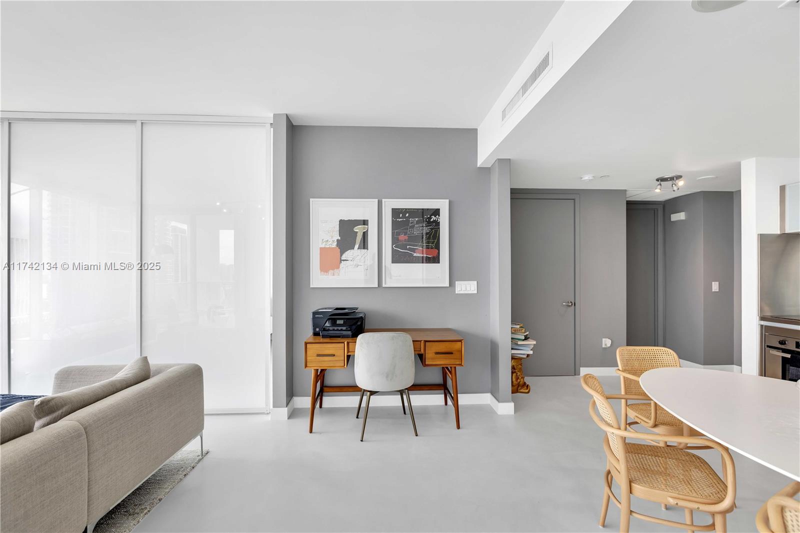 1040 Biscayne Blvd # 2807