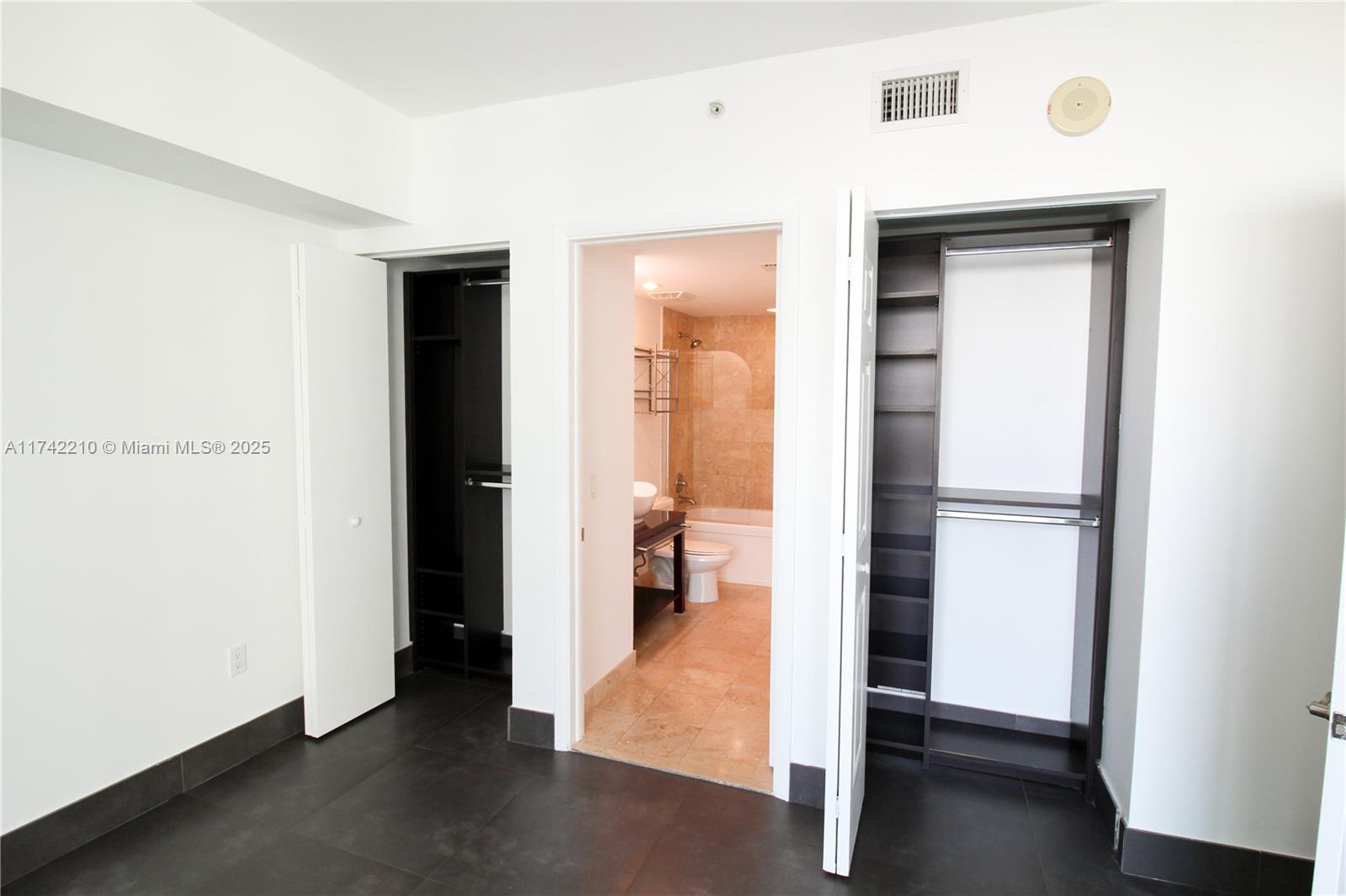 350 S Miami Ave Unit: 1815