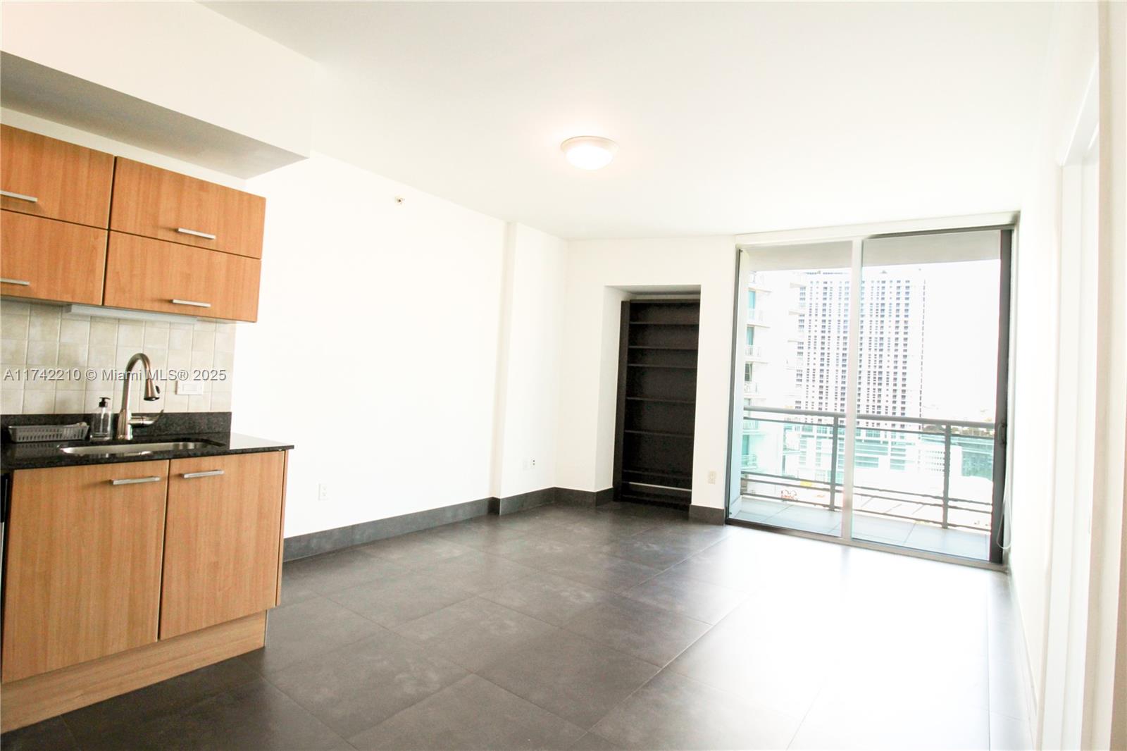 350 S Miami Ave Unit: 1815