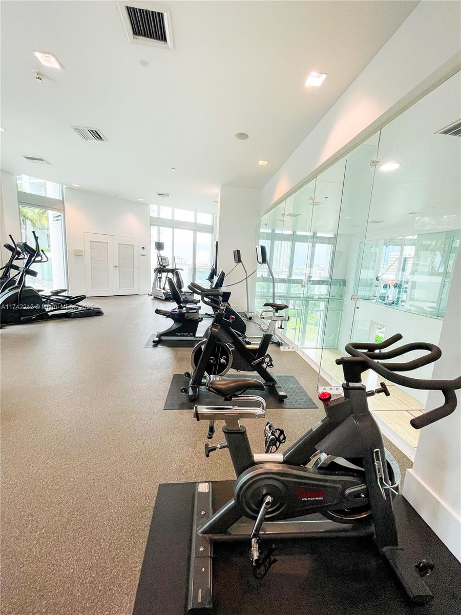 350 S Miami Ave Unit: 1815
