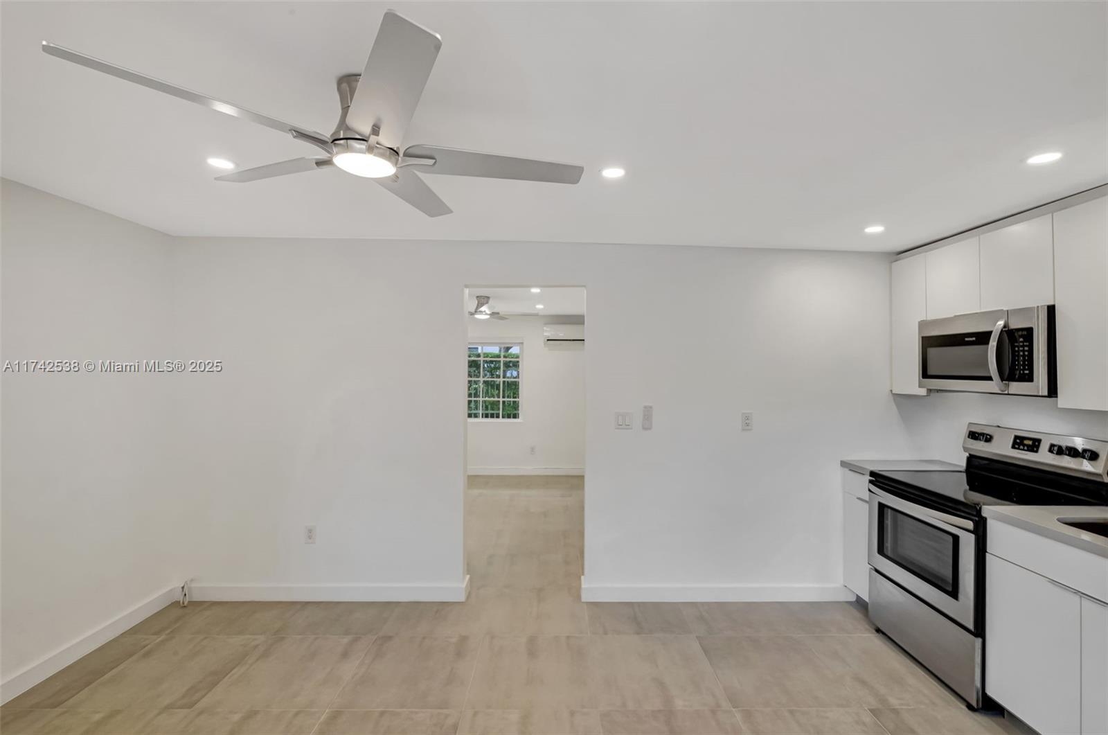 345 Michigan Ave # 23