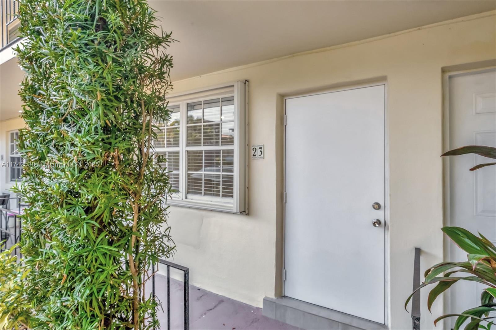 345 Michigan Ave # 23