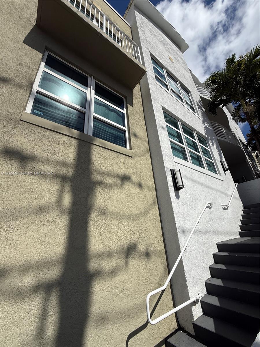 3180 SW 22nd Ter Unit: TLL1