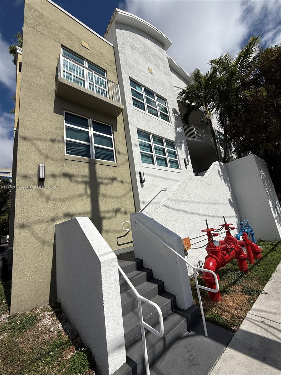 3180 SW 22nd Ter Unit: TLL1
