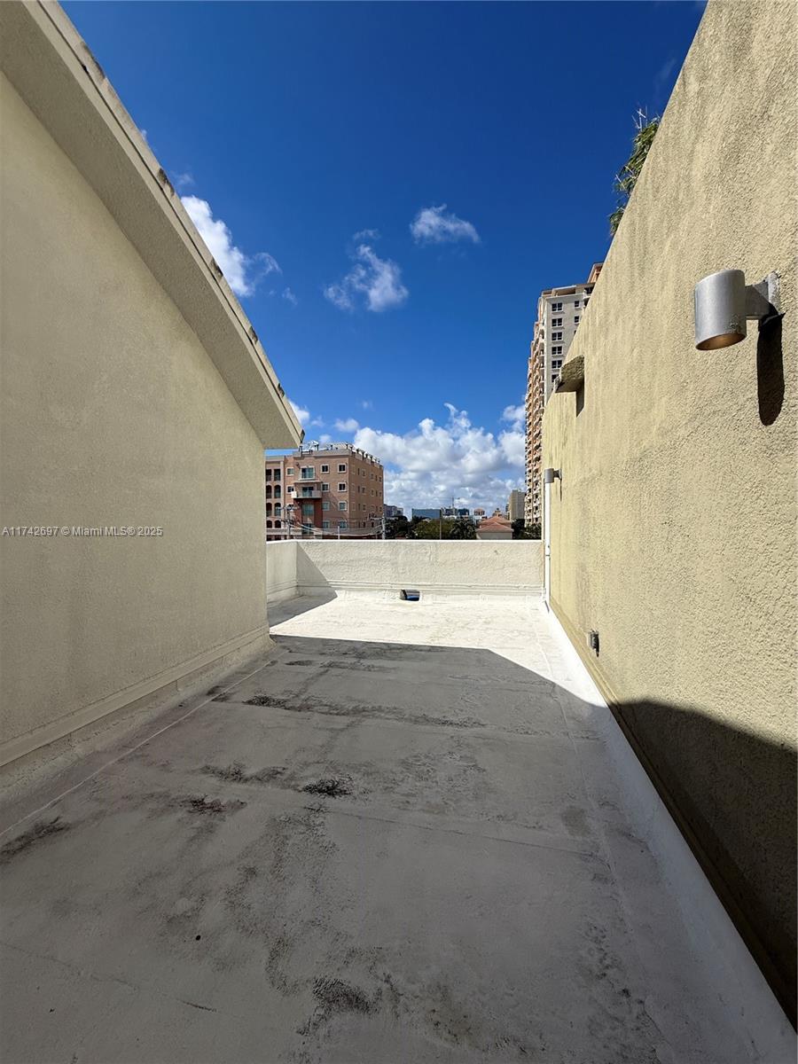 3180 SW 22nd Ter Unit: TLL1