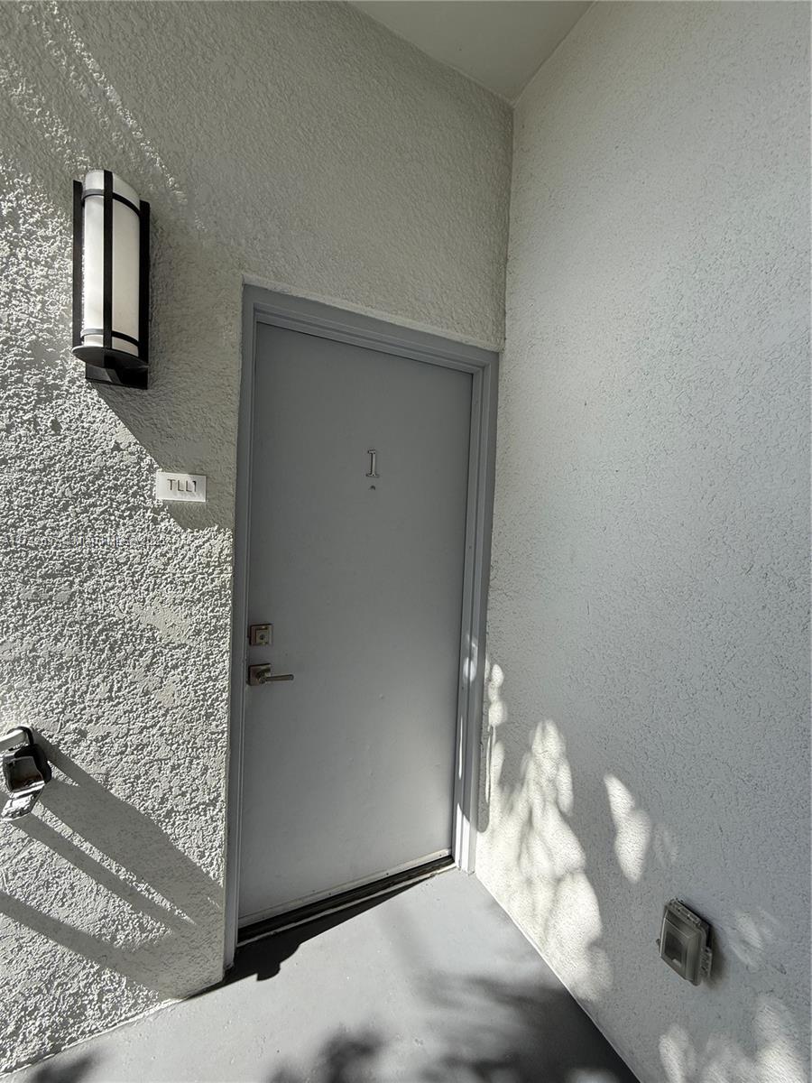 3180 SW 22nd Ter Unit: TLL1