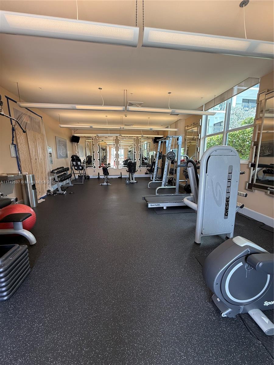 3180 SW 22nd Ter Unit: TLL1
