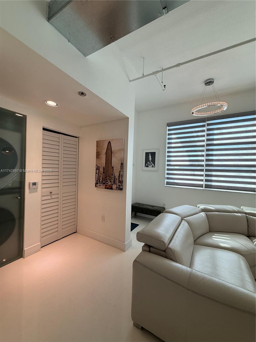 3180 SW 22nd Ter Unit: TLL1