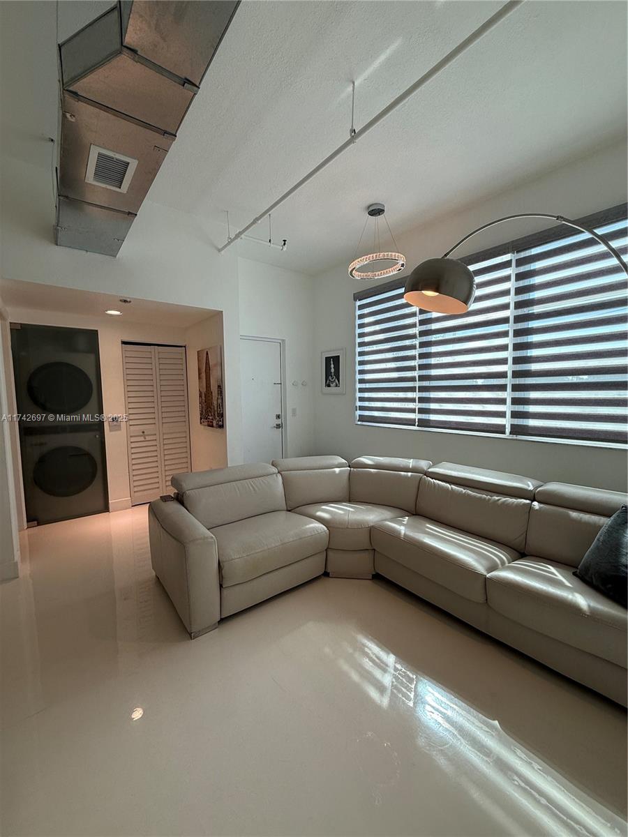 3180 SW 22nd Ter Unit: TLL1