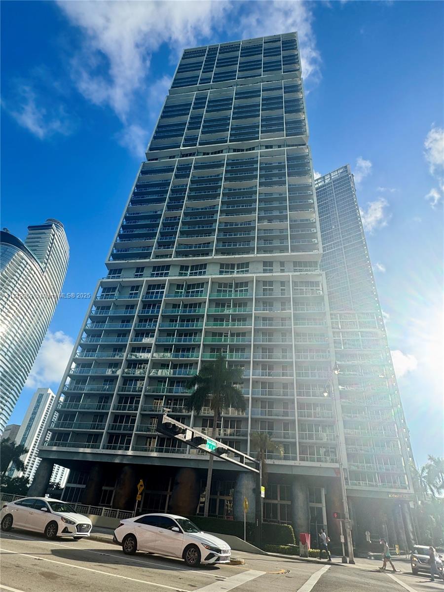 475 Brickell Ave # 3712