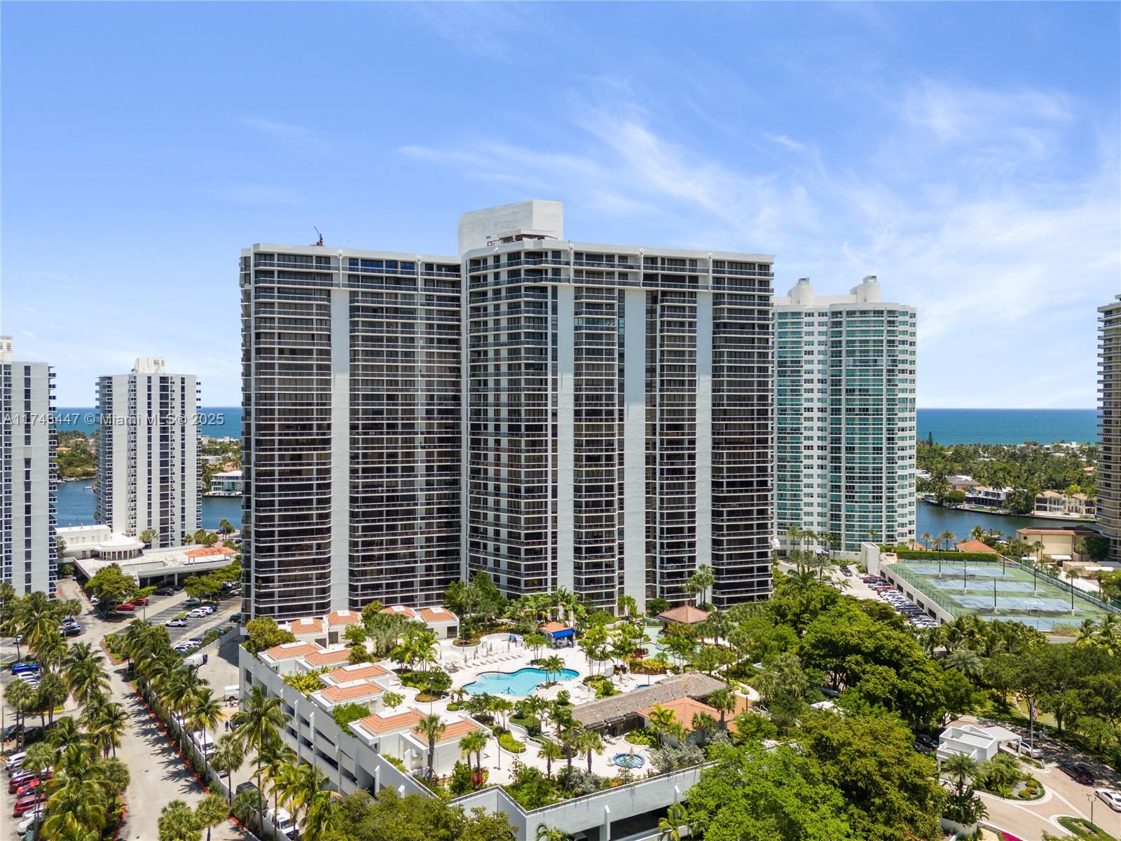 20281 E Country Club Dr # 403