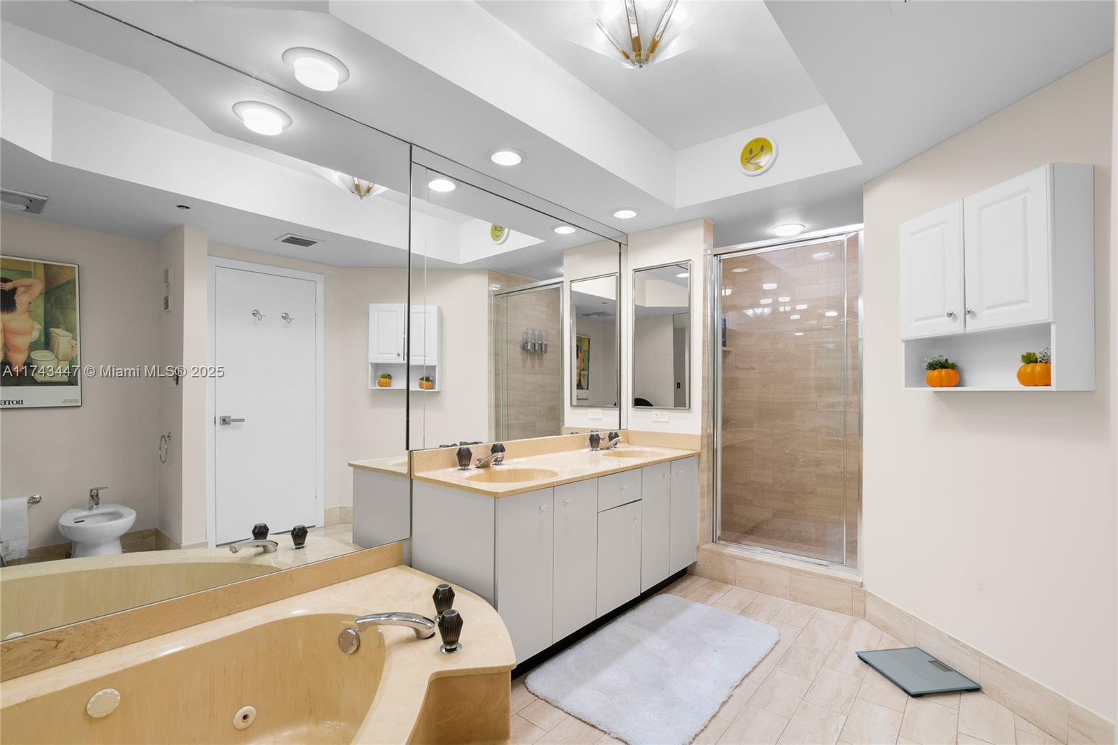 20281 E Country Club Dr # 403