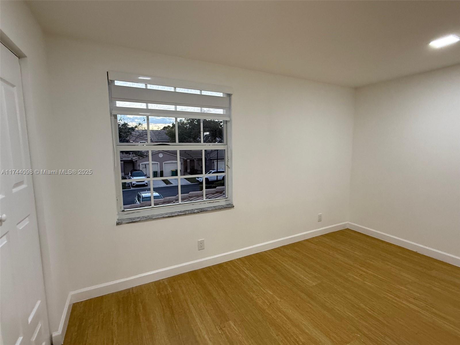 8530 W Southgate Shores Cir # 1