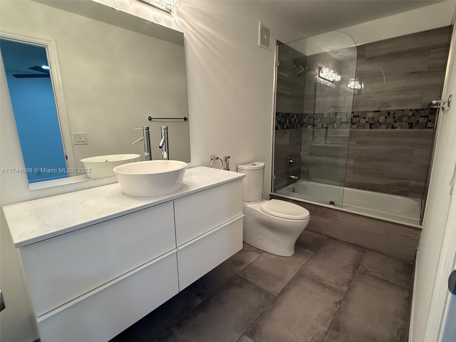 8530 W Southgate Shores Cir # 1