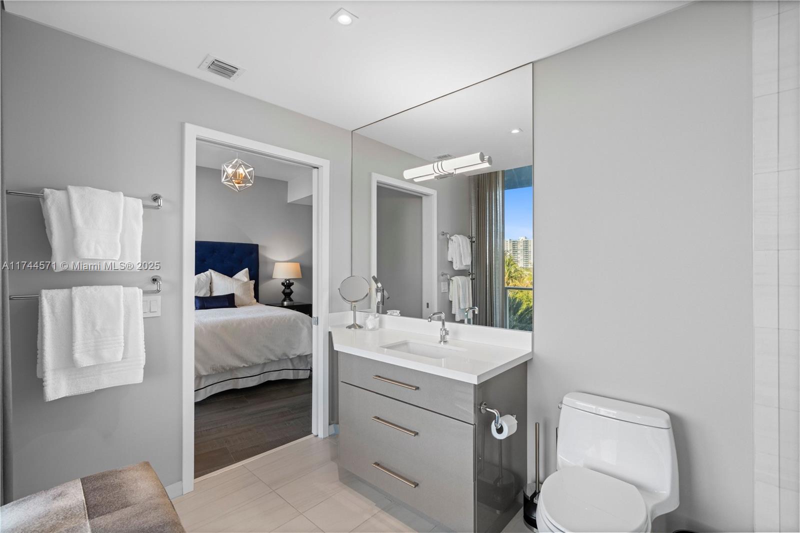 2200 N Ocean Blvd # N302