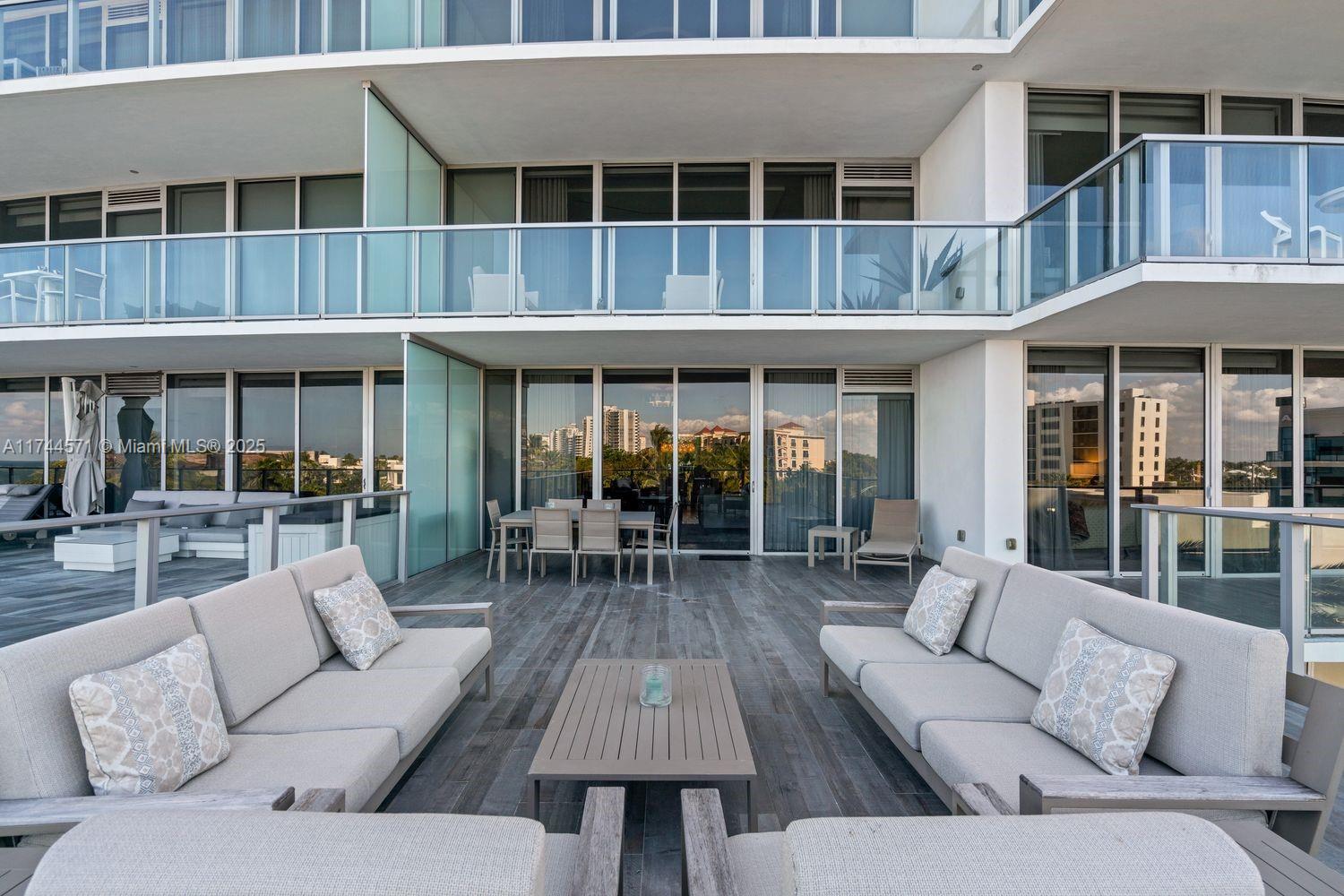 2200 N Ocean Blvd # N302