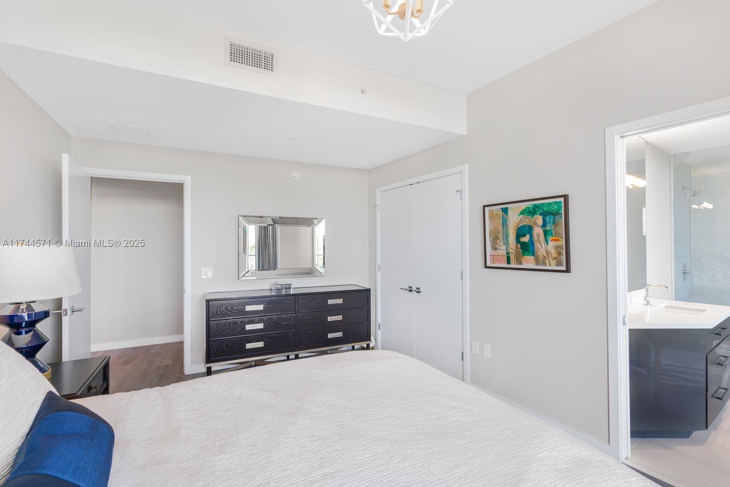 2200 N Ocean Blvd # N302