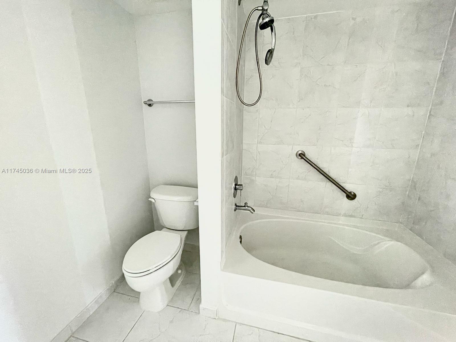 950 Brickell Bay Dr # 1111