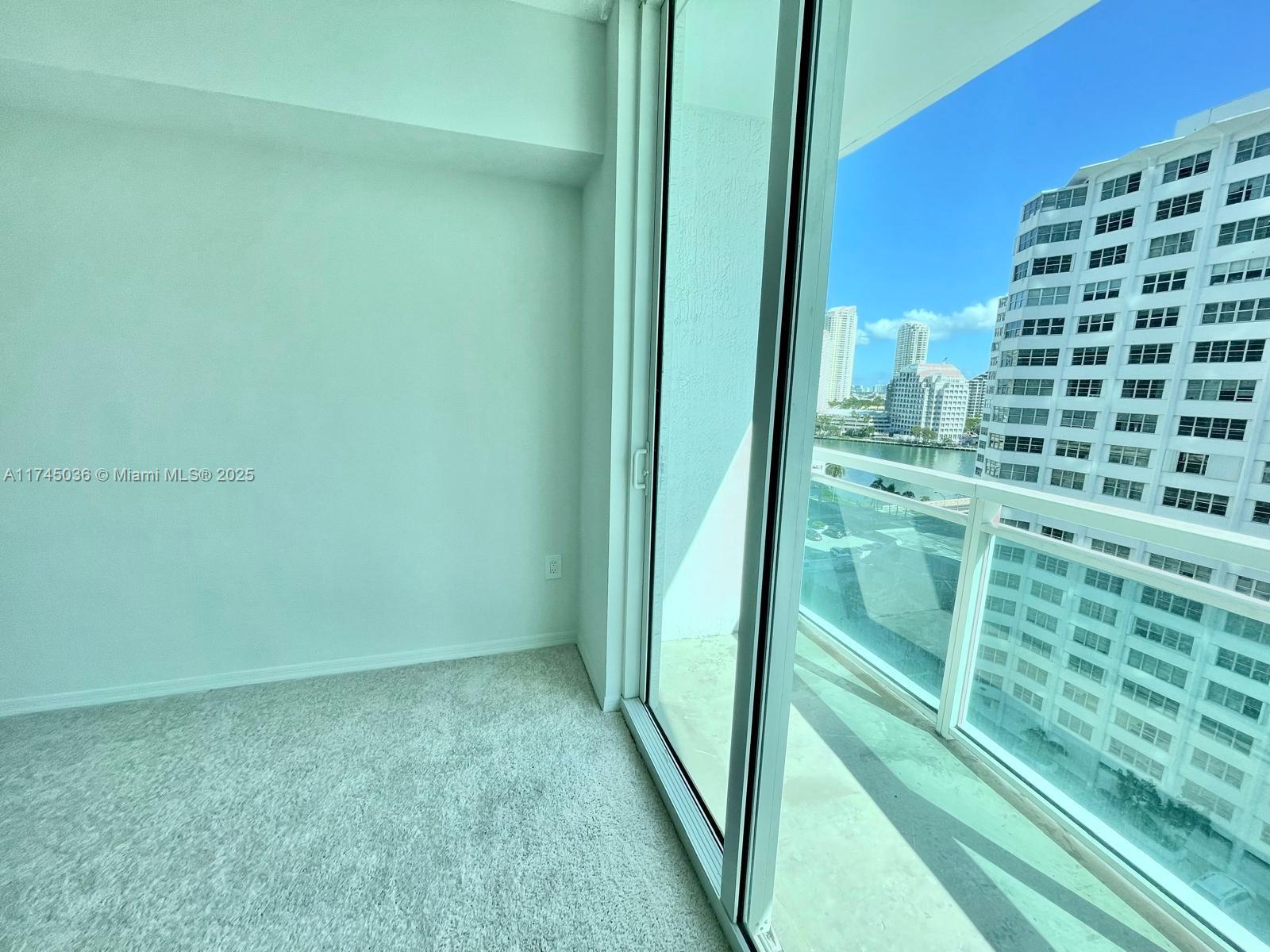 950 Brickell Bay Dr # 1111