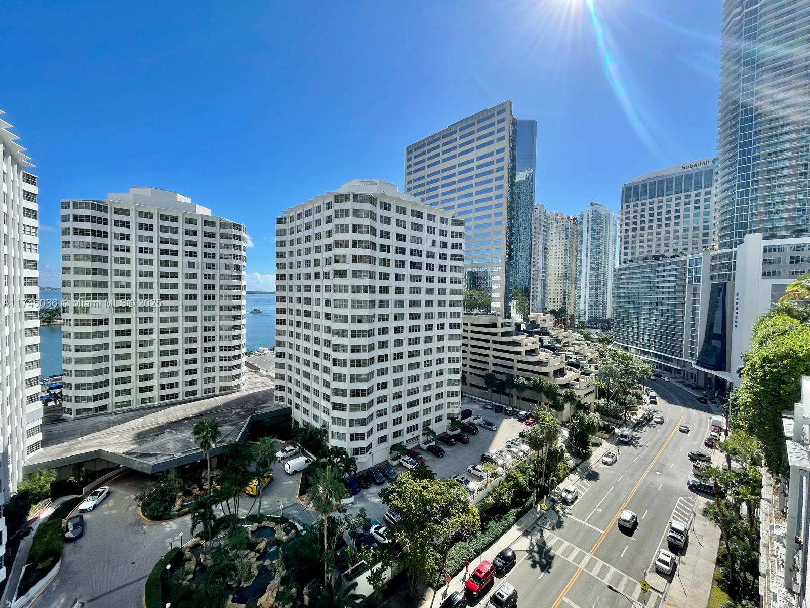 950 Brickell Bay Dr # 1111