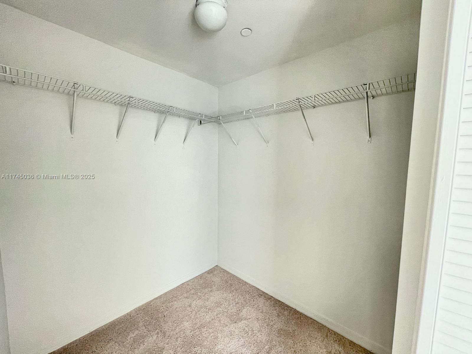 950 Brickell Bay Dr # 1111
