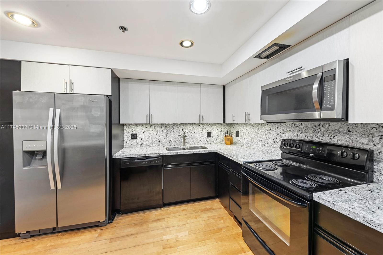 11113 Biscayne Blvd # 1653