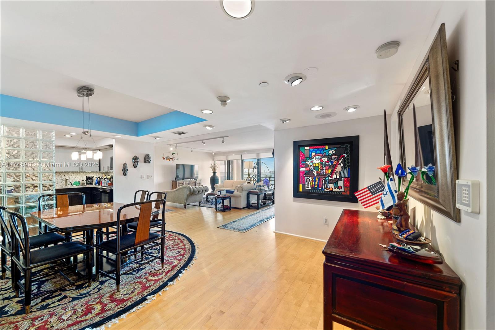 11113 Biscayne Blvd # 1653