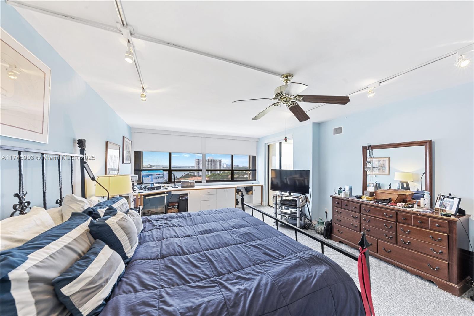 11113 Biscayne Blvd # 1653