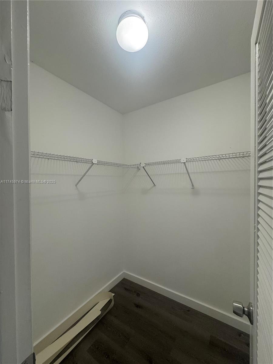 3425 NW 44th St # 106