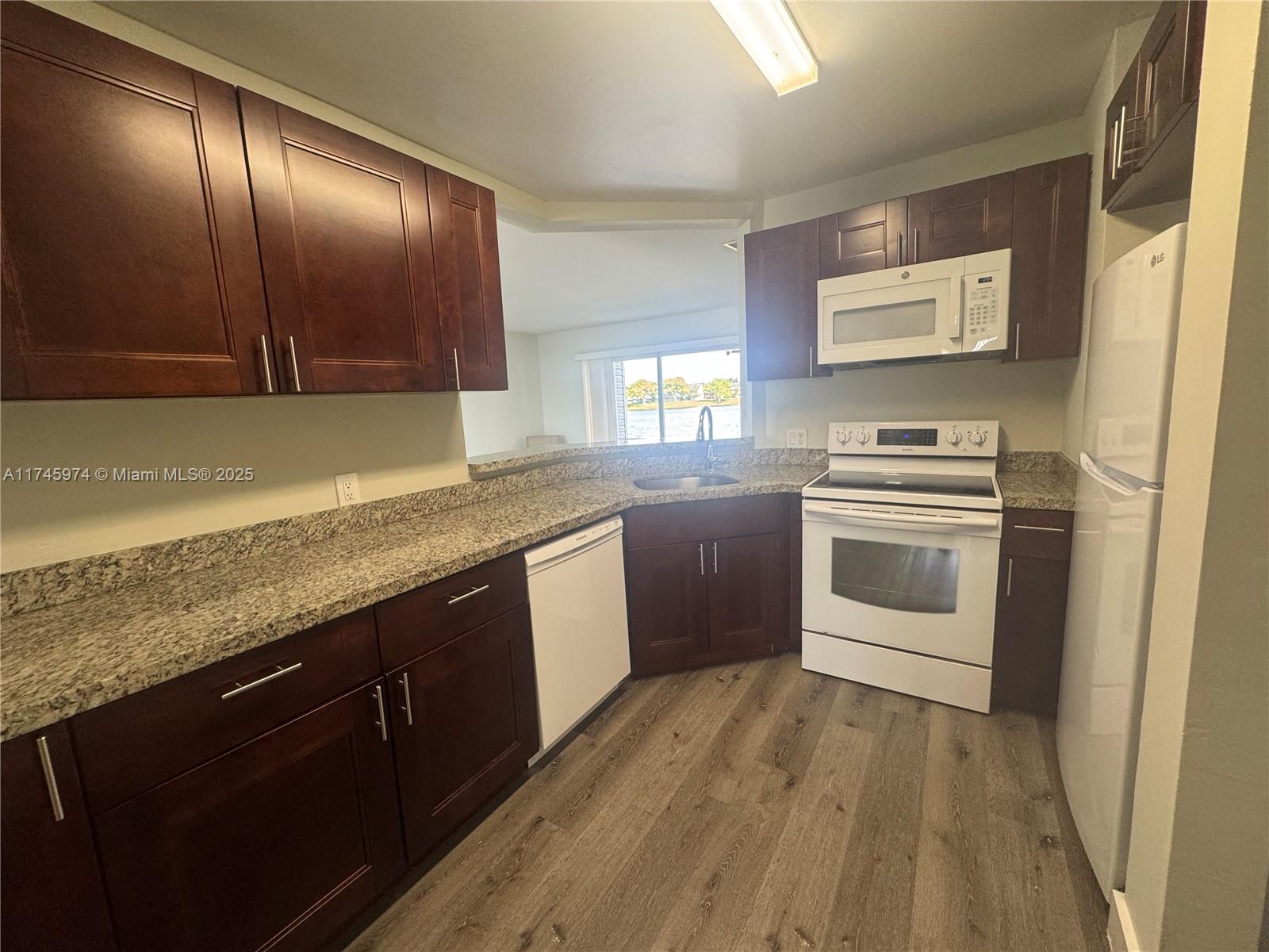 3425 NW 44th St # 106