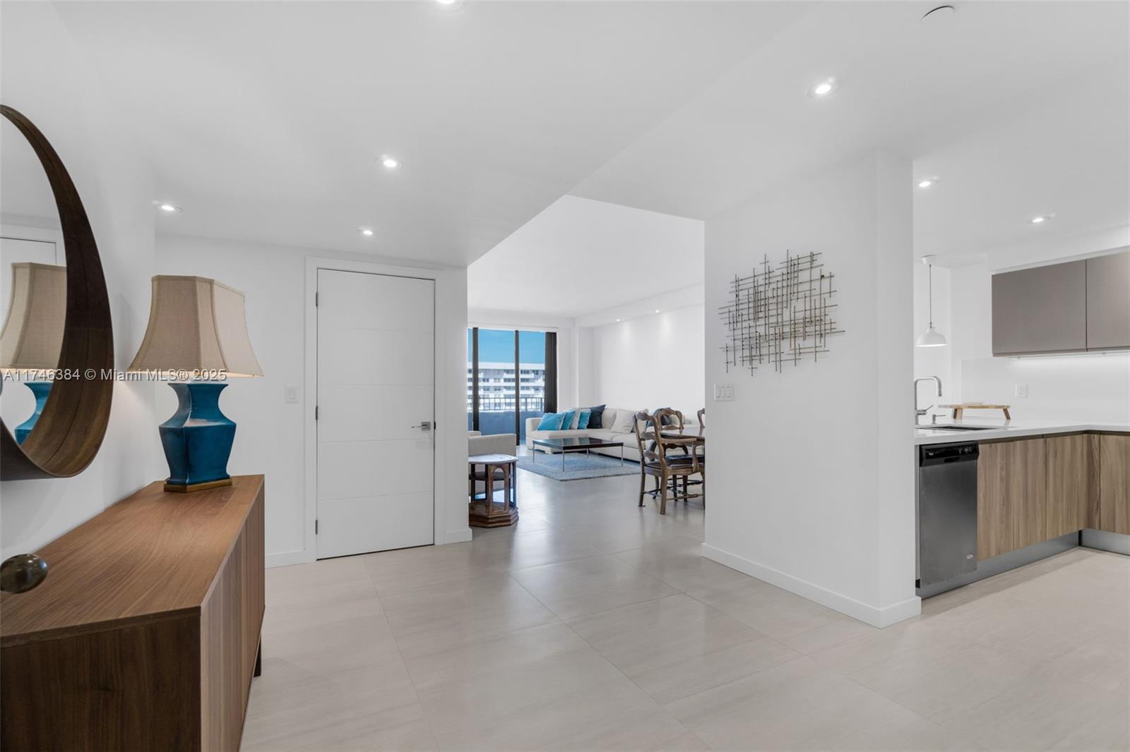 251 Crandon Blvd # 829