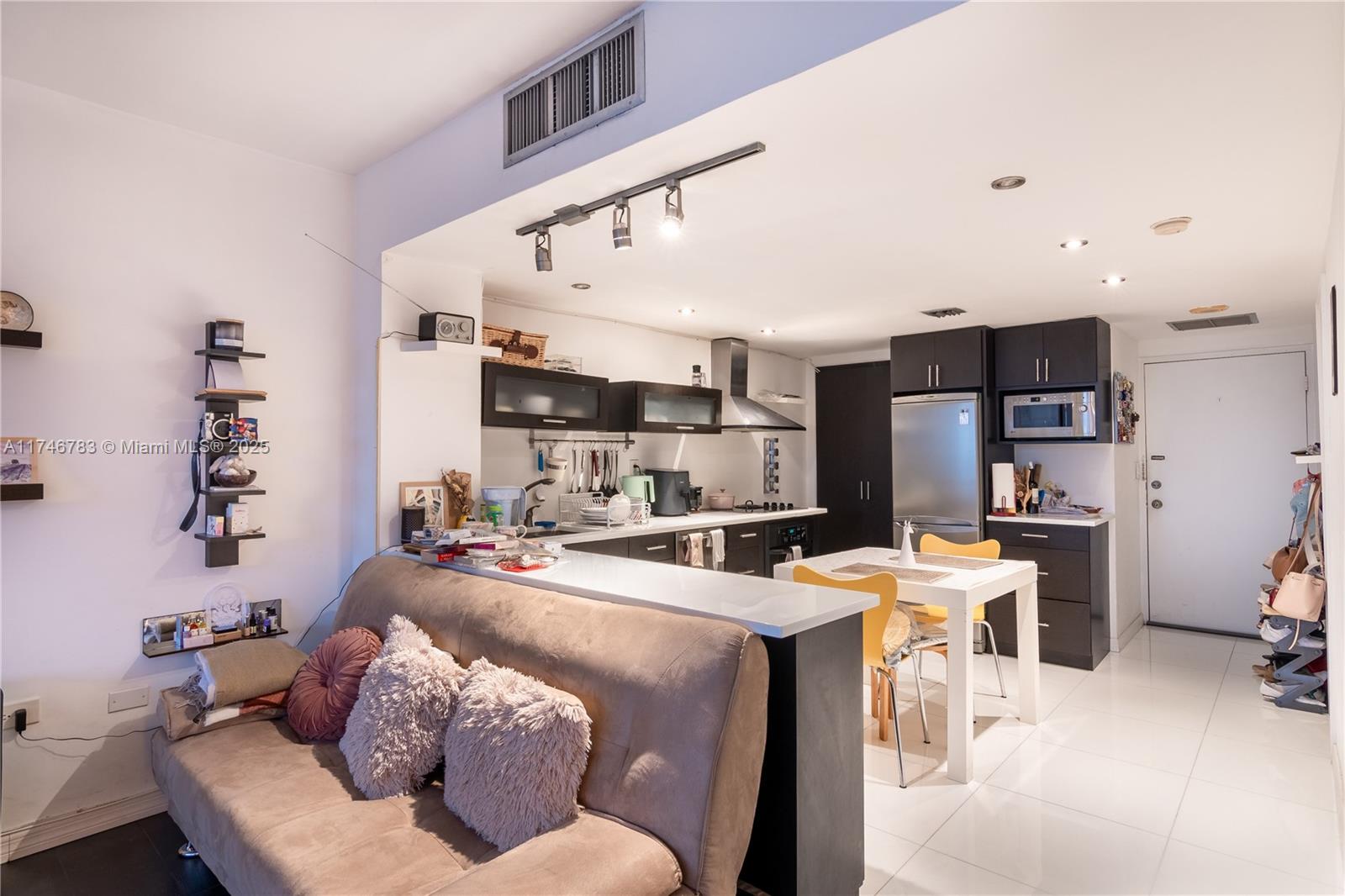 801 Brickell Bay Dr # 1069