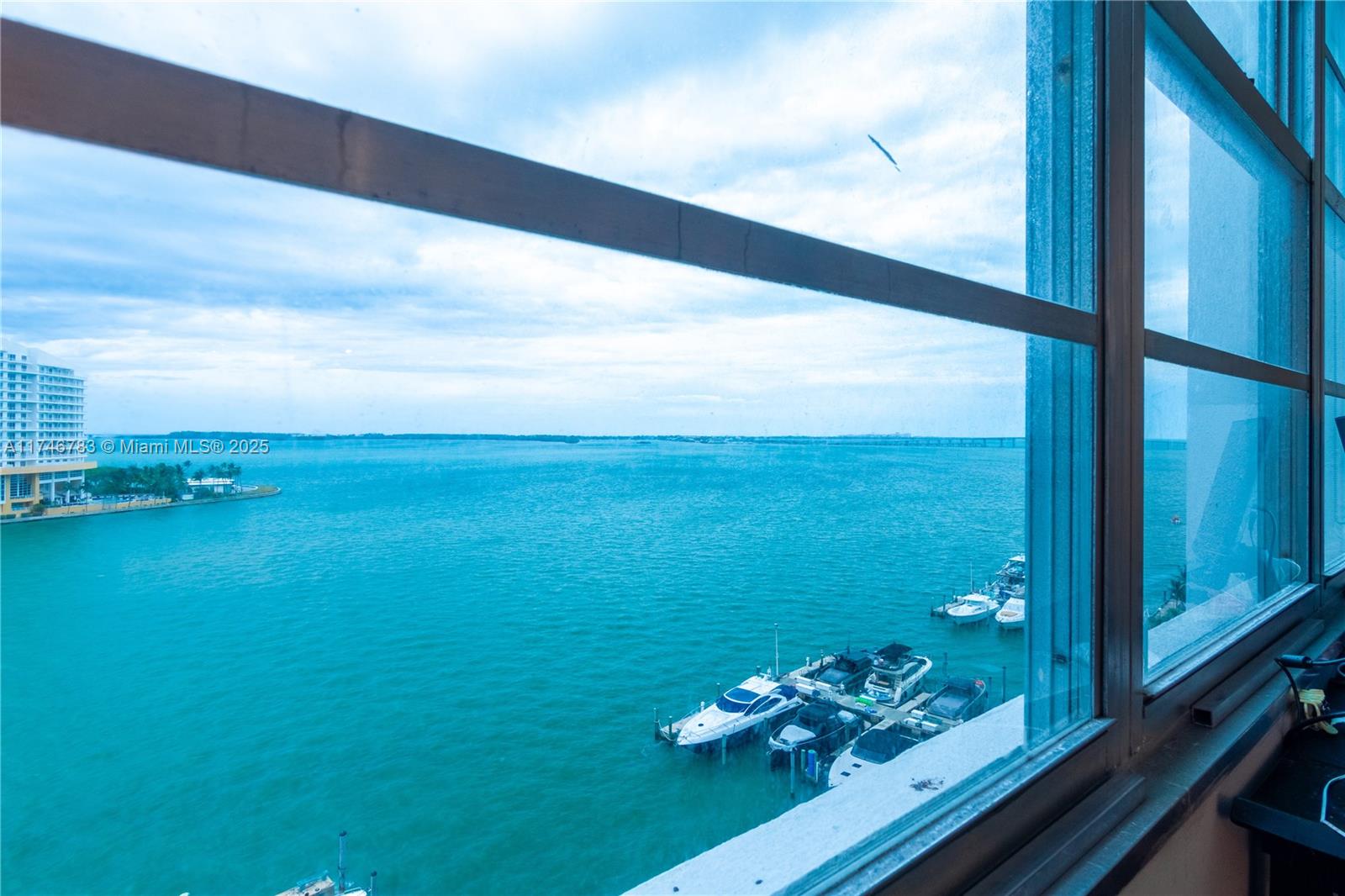 801 Brickell Bay Dr # 1069